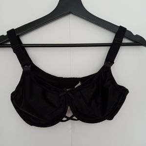 Size 34C Va bien minimizing underwire nursing bra NWOT